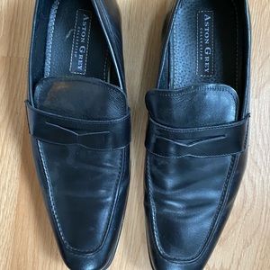 Men’s NWOT Aston Grey Loafers